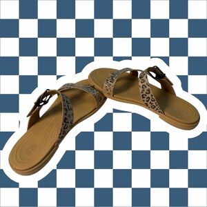 Crocs Sandals Women’s Sz 9 Strappy Flip Flop Leopard Print Slip On Thong